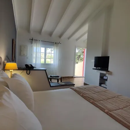 Hotel Le Roc E Fiori - Teritoria