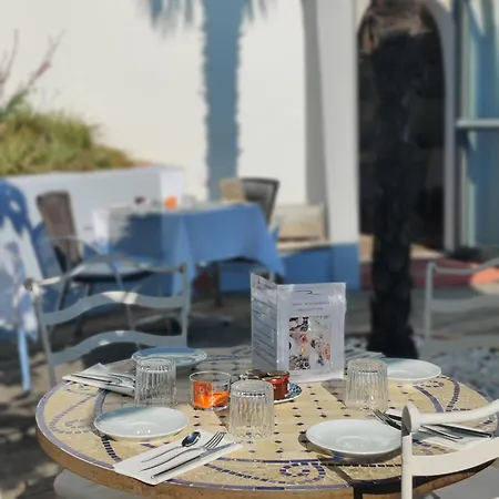 Готель Le Roc E Fiori - Teritoria Порто-Веккіо