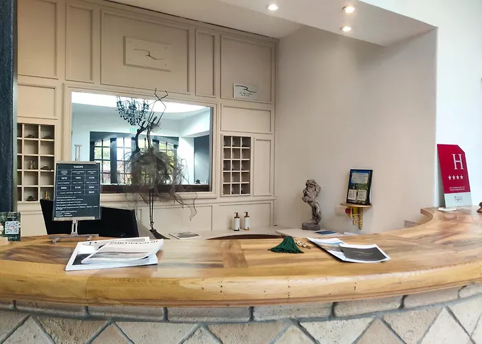 Hotel Le Roc E Fiori - Teritoria Porto Vecchio